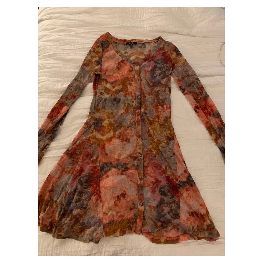 Yest *hardly worn* tie dye style dress!